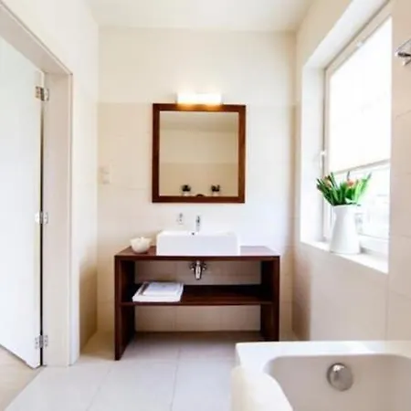 Appartement Comfortable For 4 People With A Balcony *